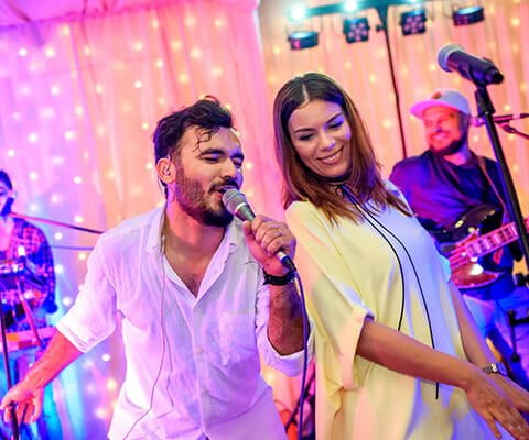 Alegere Furnizori Nunta - DJ Band & Foto Video