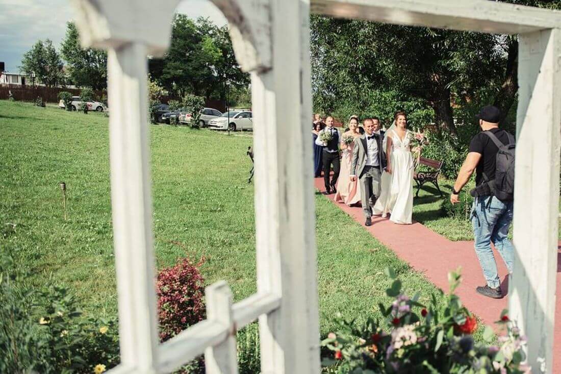 Nunta cu prietenii – Oana si Cosmin - IDO-Weddings-nuntiinaerliber (1)
