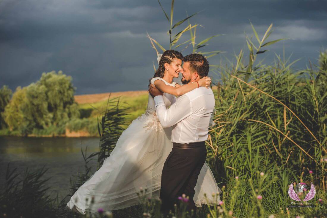 Nunta cu floarea soarelui – Cristina si Dan-IDO-Weddings-nuntiinaerliber (7)