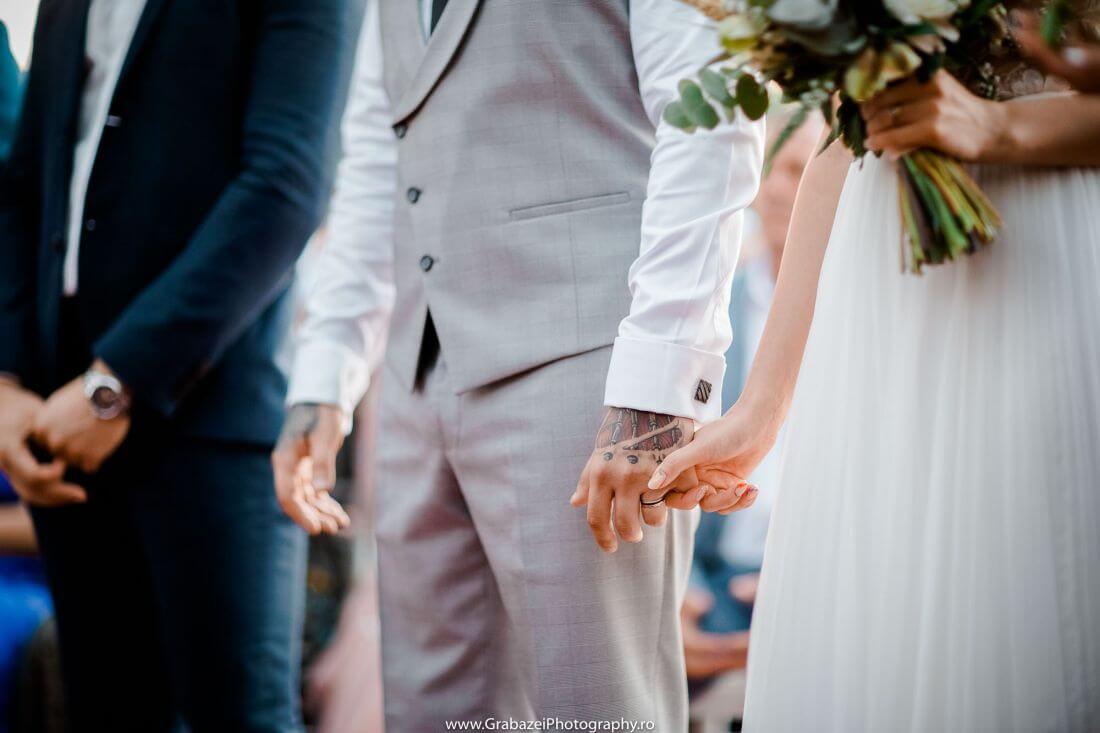 Nunta cu bumbac – Cristina si Sergiu – IDO-Weddings-nuntiinaerliber (26)